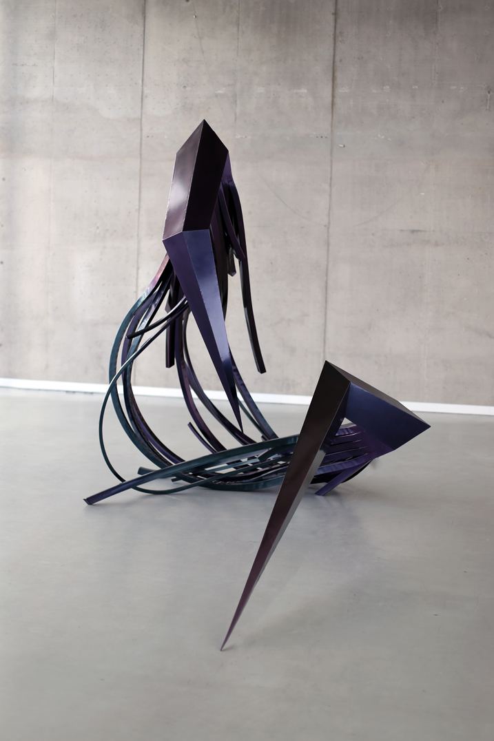 D002, black steel, 350 × 250 × 550 cm — view 3