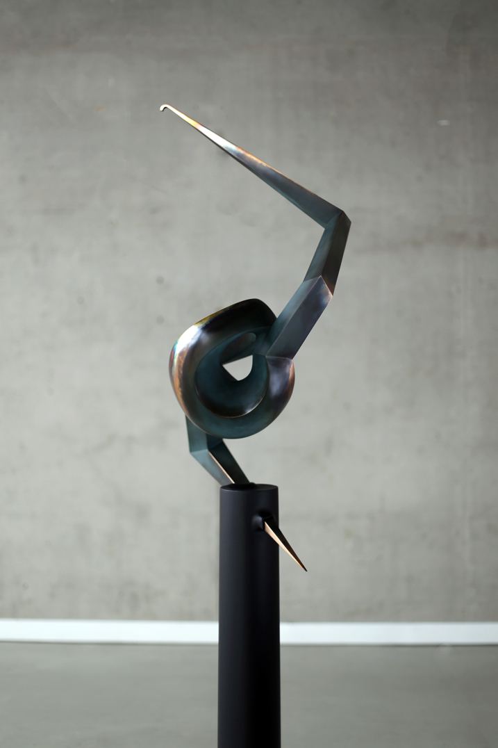 D003, bronze, 210 × 70 × 70 cm — view 5