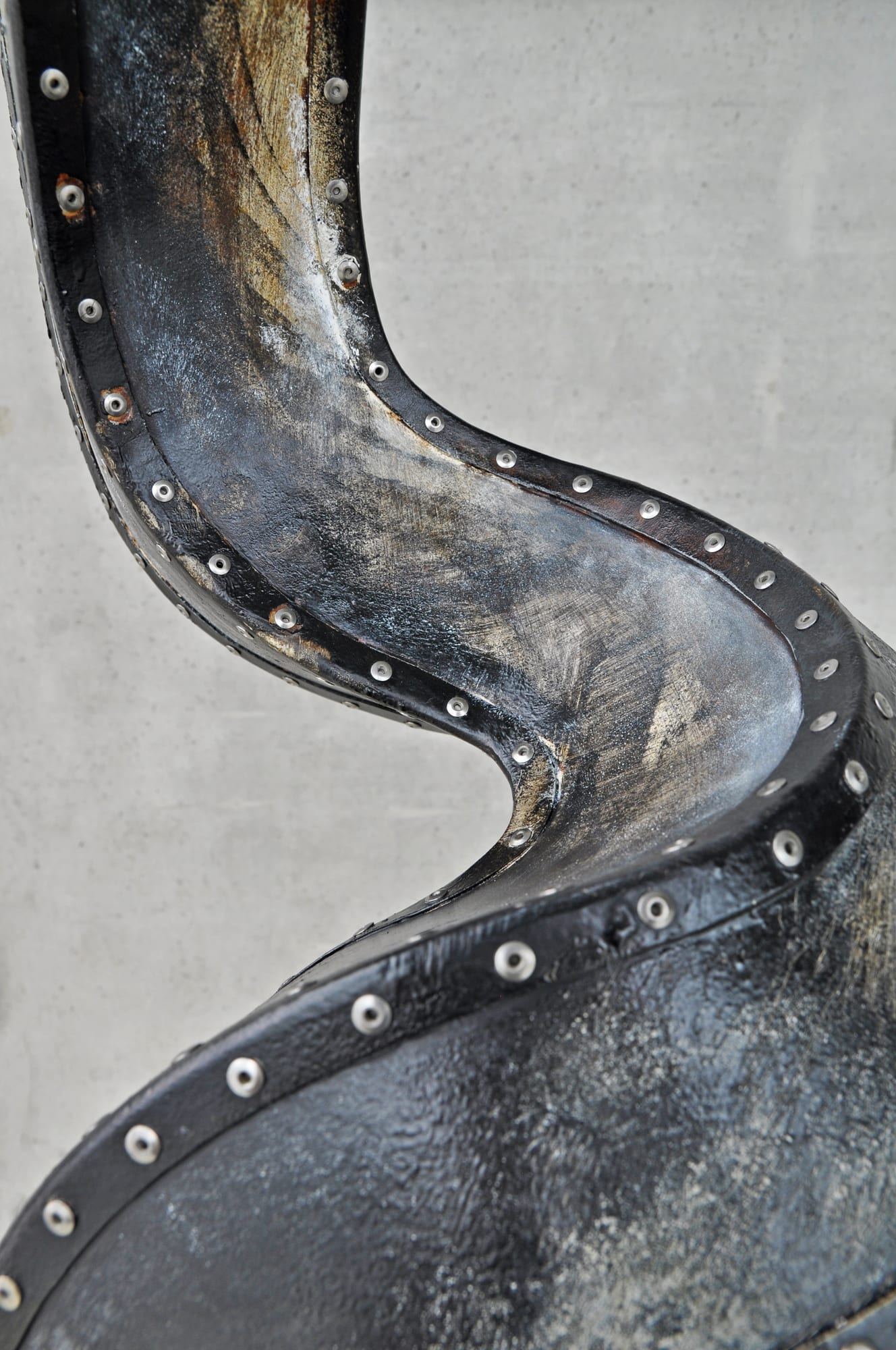 Pień, stal czarna, 260 × 120 × 80 cm — ujęcie 10