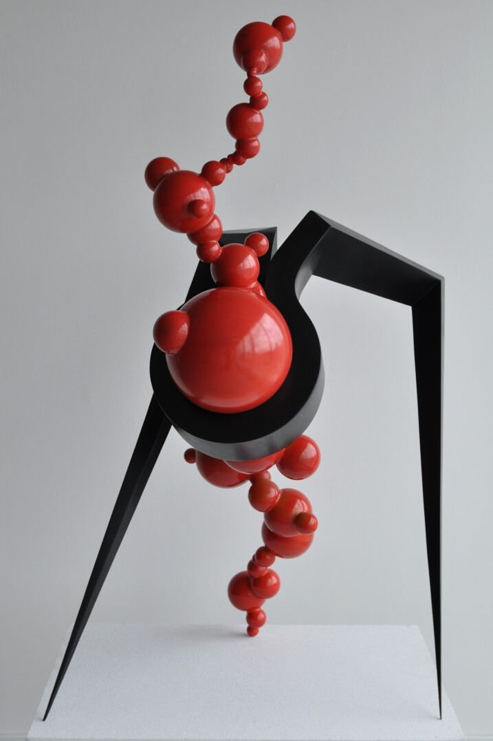 Symbioza, stal czarna, 105 × 75 × 60 cm — ujęcie 5
