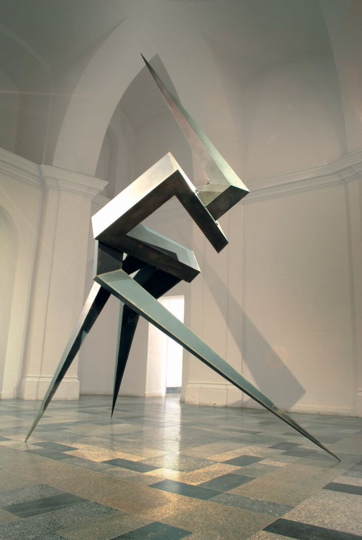 Geometry, black steel, 430 × 270 × 250 cm — view 3